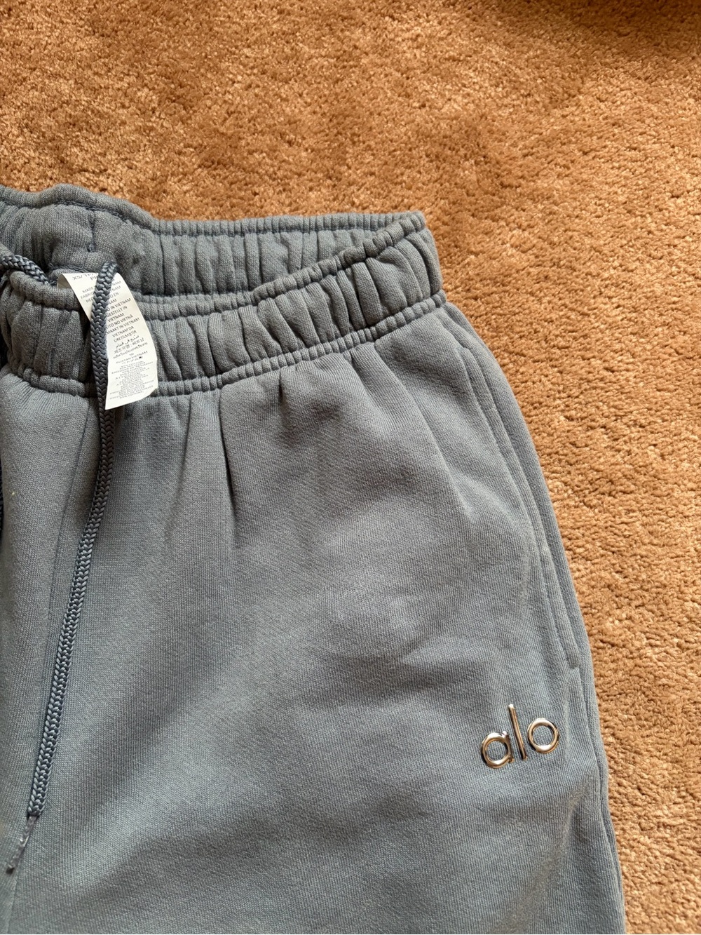 Alo Accolade Straight Leg Sweatpant Steel Gray - Picture 6 of 8